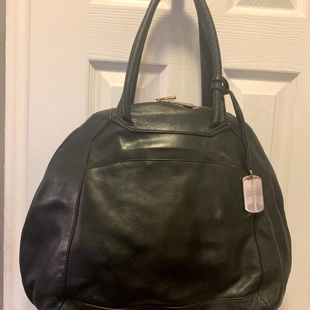 Vince Camuto leather expandable bag like new